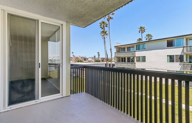 1 bed, 1 bath, 700 sqft, $2,098, Unit 4240.203