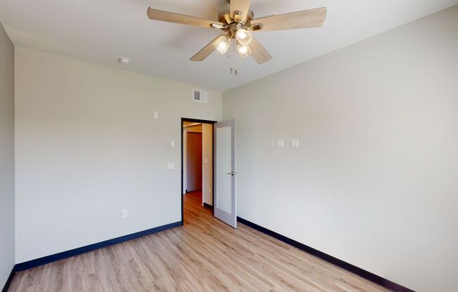 1 bed, 1 bath, 470 sqft, $1,090, Unit 3200-203