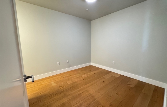 2 beds, 2 baths, 922 sqft, $3,400, Unit 204