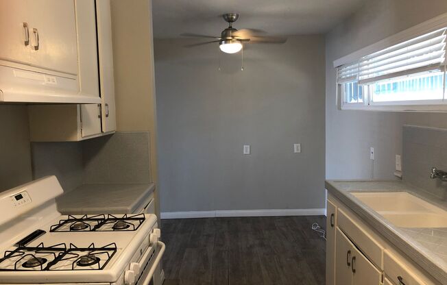 4680 - 4696 Cherokee Avenue