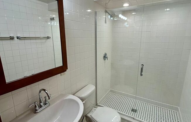 1 bed, 1 bath, 700 sqft, $1,775, Unit 534-400G