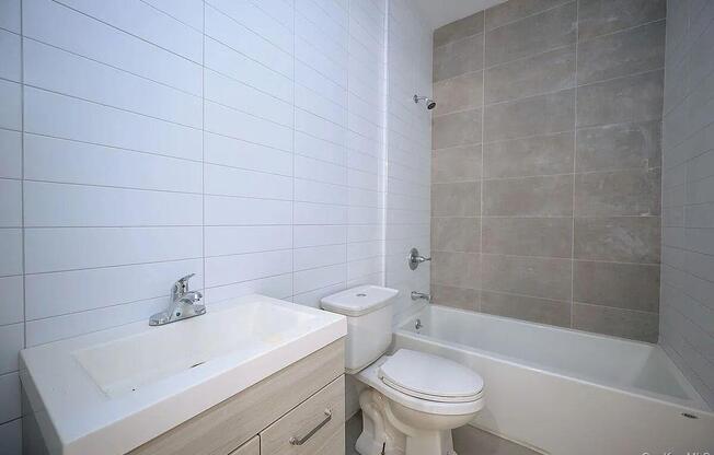 105 WYONA ST