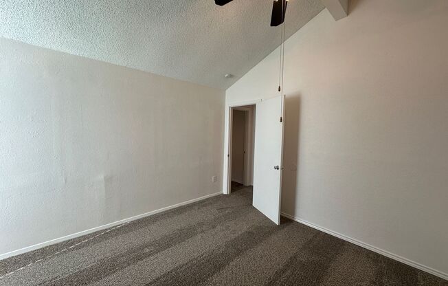 2 beds, 1.5 baths, $1,200, Unit APARTMENT 505