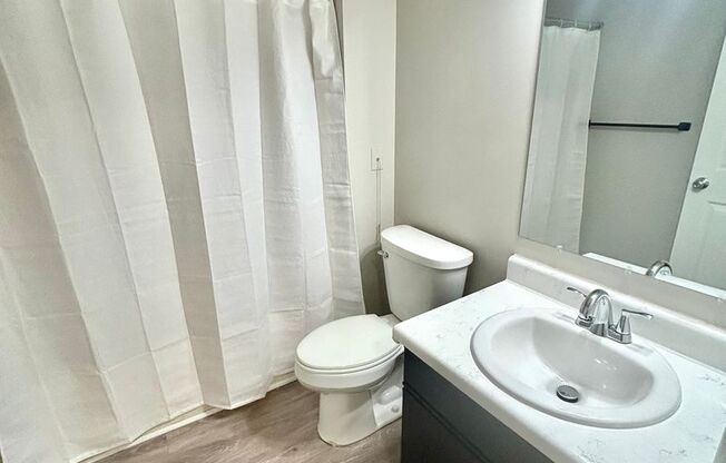 1 bed, 1 bath, 815 sqft, $900, Unit 1018