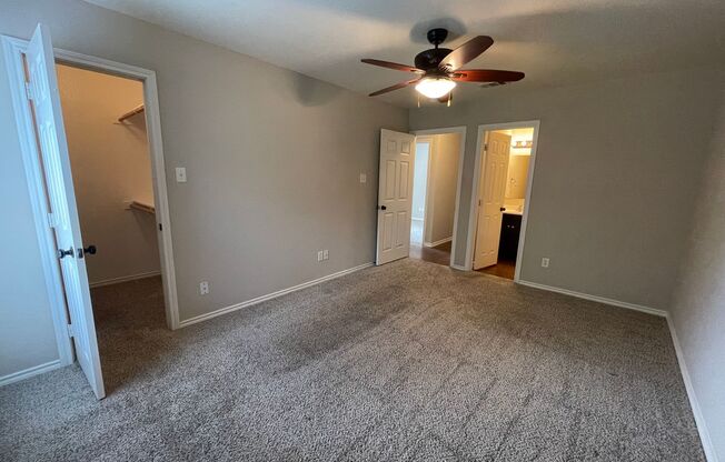 8024-8026 W Elizabeth Ln