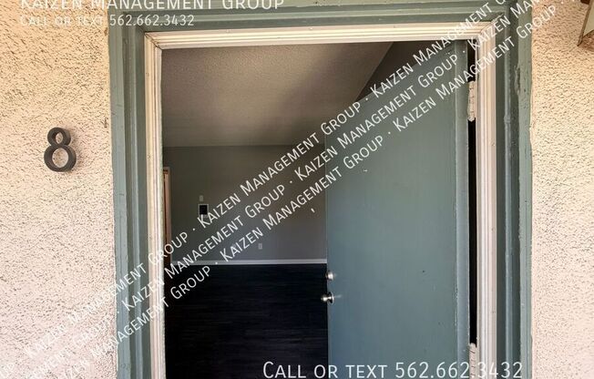 1090 WALNUT AVE