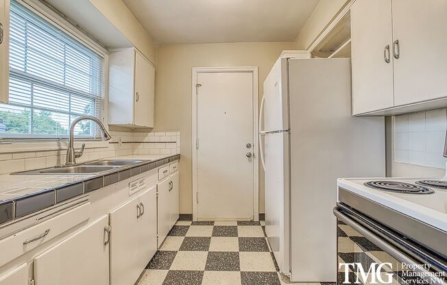 Regency Park Apartments