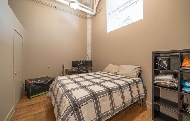 3 beds, 3 baths, $2,500, Unit 107 - C