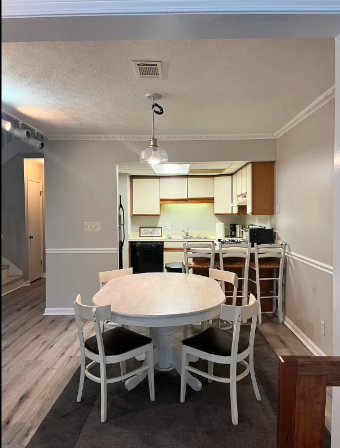 1536 PLANTERS RDG LN