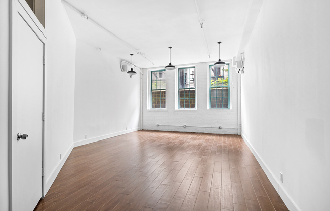 239 BANKER ST