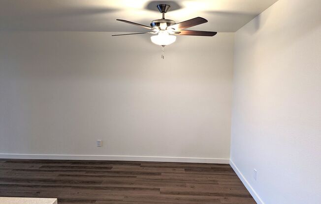 2 beds, 1 bath, 810 sqft, $2,195, Unit B101