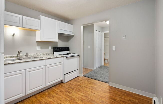 1 bed, 1 bath, 425 sqft, $925, Unit 2002-04