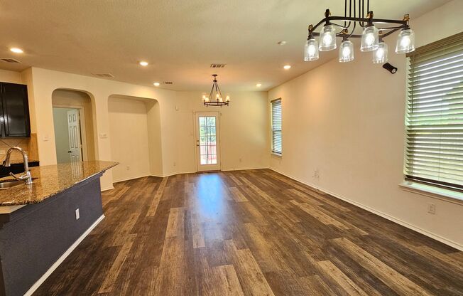 Spacious 4 Bed / 2.5 Bath Home in Pflugerville!