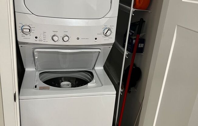 Studio, 1 bath, 507 sqft, $1,170, Unit 500-305