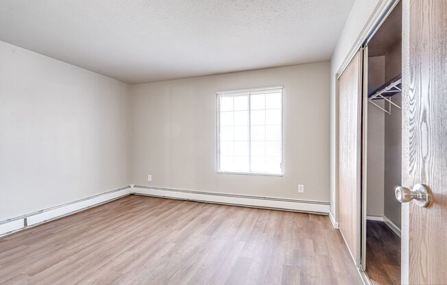 2 beds, 1 bath, 850 sqft, $999, Unit A201