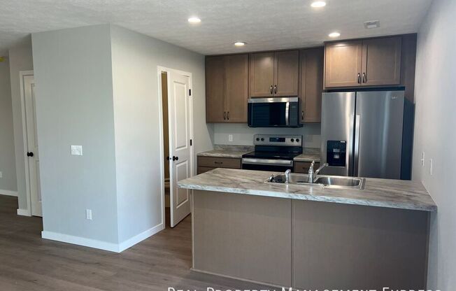 9666 W TUNIS DR