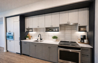 Studio, 1 bath, 600 sqft, $2,895, Unit 305 ADA