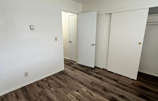 2 beds, 1 bath, $2,295