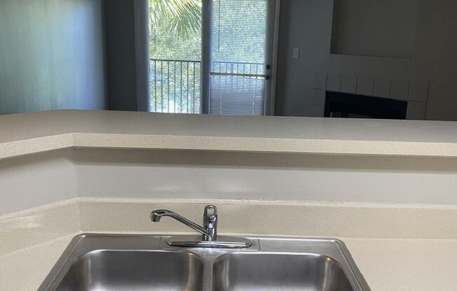 1 bed, 1 bath, $1,275