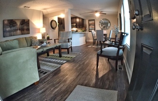 2 beds, 1 bath, 860 sqft, $1,310, Unit 268-2