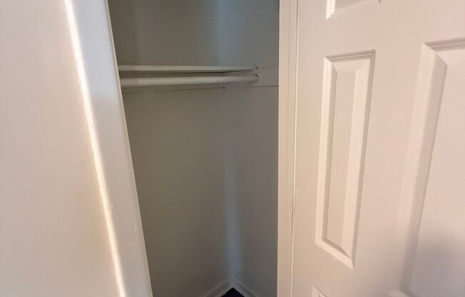 2 beds, 1 bath, 830 sqft, $1,099, Unit 8629D