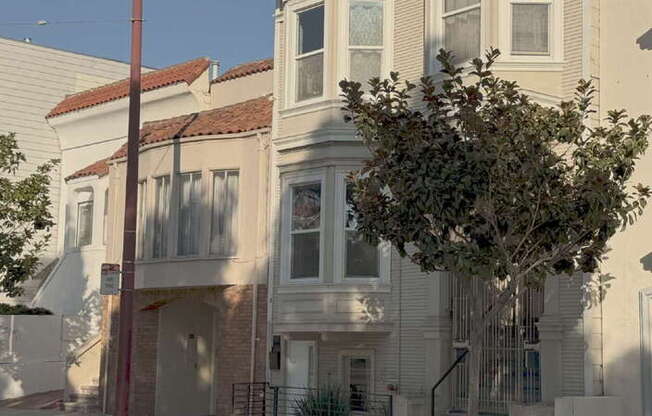 1137 ALT POTRERO AVE