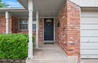 3 beds, 2 baths, $1,379