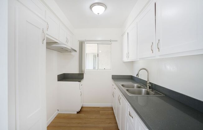 Acacia Ave 11941  (Concordia Apts)