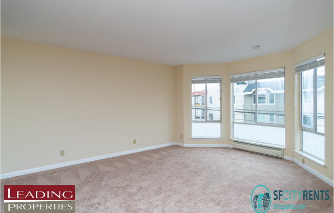 Richmond: 2 Bed 1.5 Ba Apartment w/ Laundry Onsite, Shared Yard & Garage Parking Included