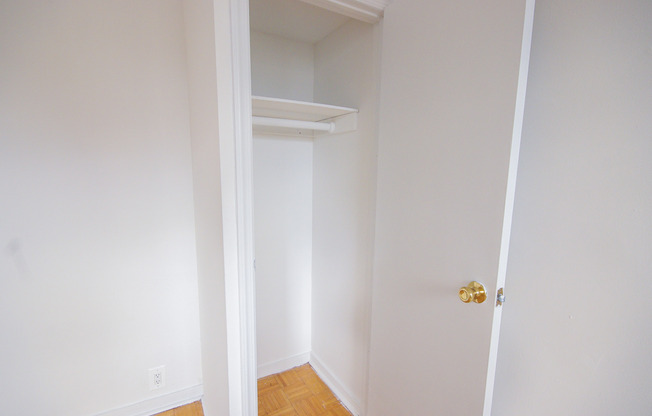 Studio, 1 bath, $2,970, Unit 20