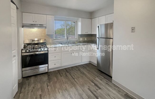 2422 36 ST SW
