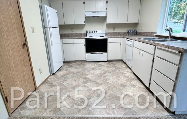 2 beds, 1 bath, $1,495, Unit 7202-#05