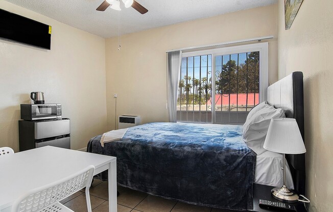 Studio, 1 bath, 154 sqft, $994.58, Unit 312