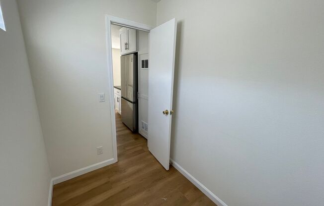 1 bed, 1 bath, 400 sqft, $2,095, Unit 1