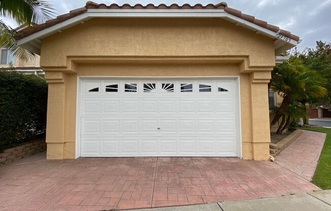 Spacious 3 Bedroom, 2 Bath located in Treasures of Caste Creek Community!