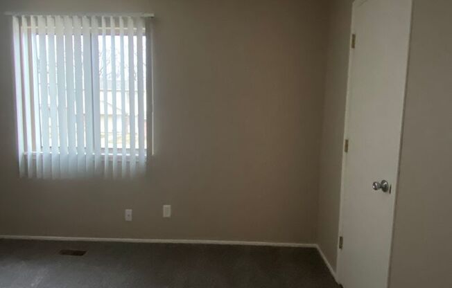 2 beds, 1 bath, 869 sqft, $1,159, Unit 12738A