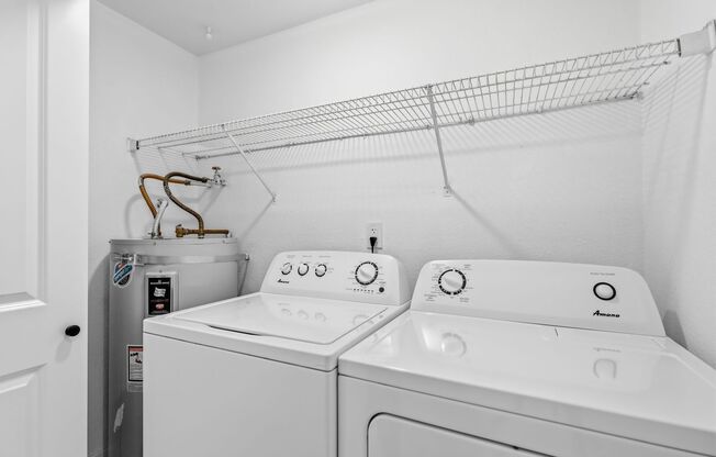 2 beds, 1 bath, 803 sqft, $1,592, Unit CMV 12223 - 305