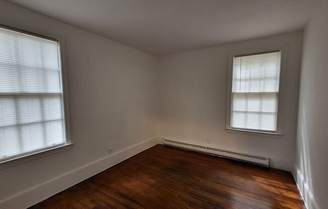 2 beds, 1 bath, $675