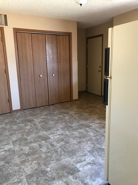 2 beds, 1 bath, 760 sqft, $885, Unit 604