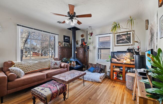Excellent Main Floor Duplex Unit in Heart of Fort Collins!