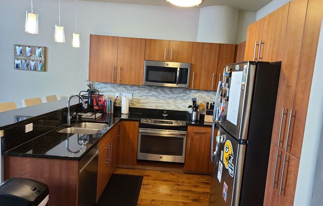 1 bed, 1.5 baths, 1,022 sqft, $1,700, Unit 304