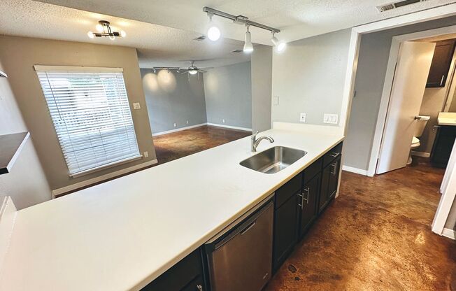 1 bed, 1 bath, 700 sqft, $1,195, Unit 3416-1