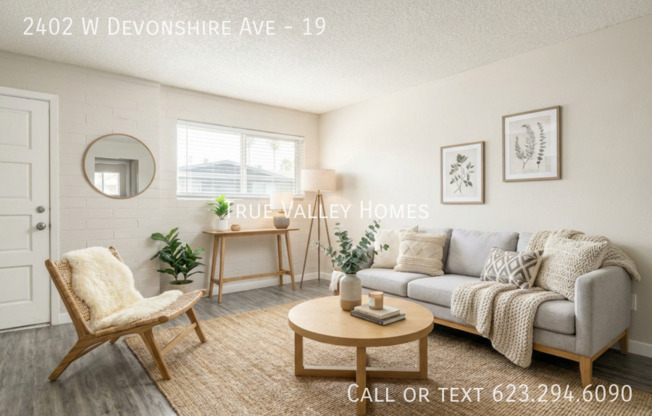 2402 W Devonshire Ave