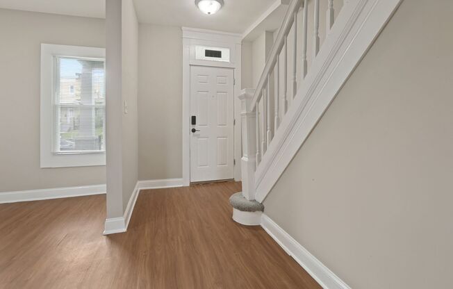 Spacious 3-Bedroom, 1-Bathroom home with Modern Amenities in East Baltimore!