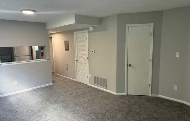 1 bed, 1 bath, 629 sqft, $800, Unit L2