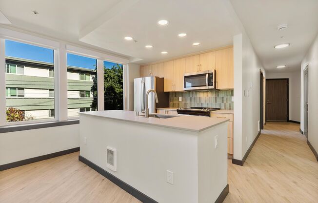 2 beds, 2 baths, 886 sqft, $3,295, Unit 101