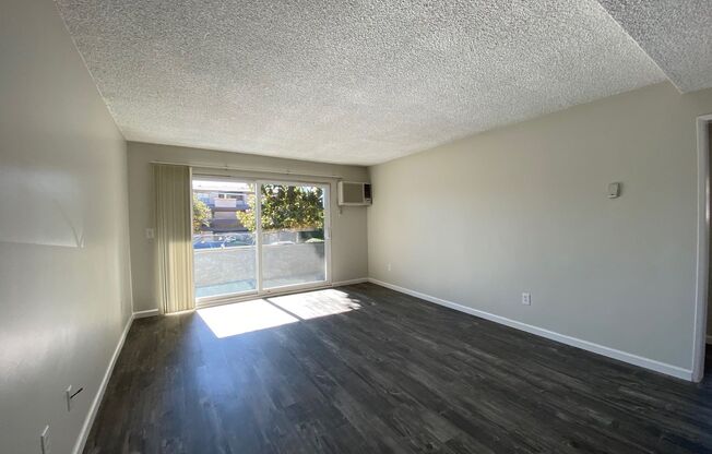 Home-Sweet-Home Vibe in Sierra Madre!