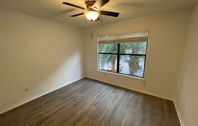 ANNUAL RENTAL - OASIS- 2 BED 2 BATH 2ND FLOOR