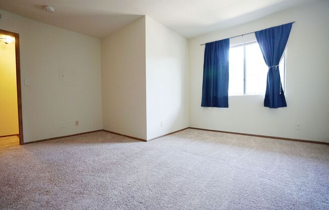 1 bed, 1 bath, $1,900, Unit 17