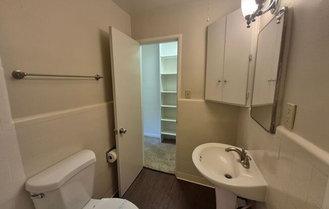 Studio, 1 bath, $1,295, Unit 209